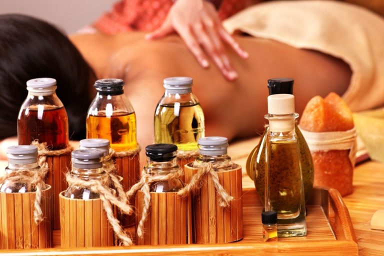 What Essential Oils are Good for Pain? 3 Oils that WORK